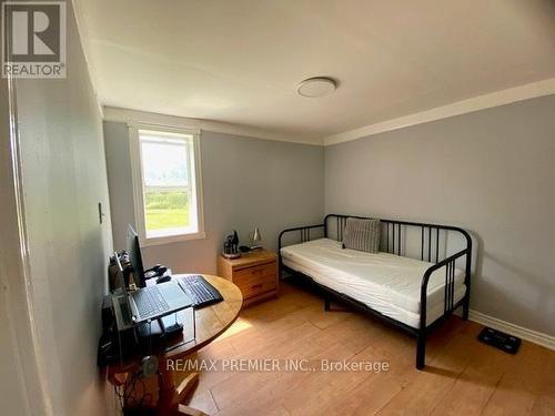 2462 Rundle Road, Clarington, ON - Indoor Photo Showing Bedroom