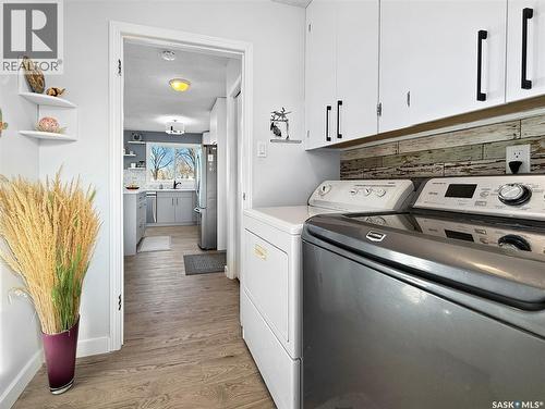 132 Haw Place, Swift Current, SK - Indoor Photo Showing Laundry Room