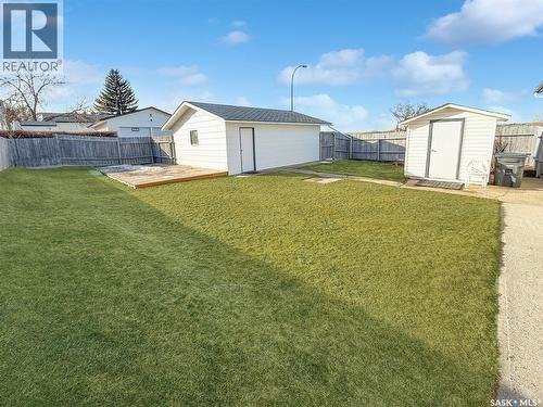132 Haw Place, Swift Current, SK - Outdoor