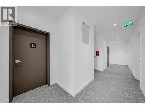 405 2992 Glen Drive, Coquitlam, BC 