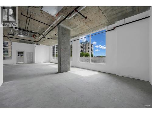 405 2992 Glen Drive, Coquitlam, BC 