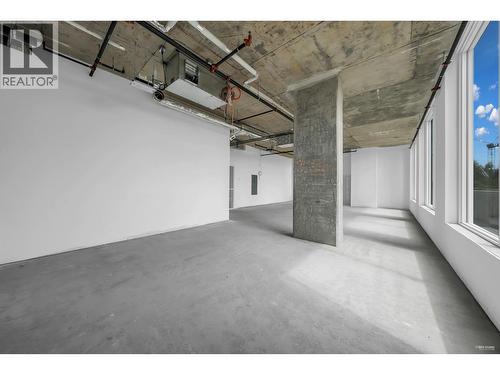 405 2992 Glen Drive, Coquitlam, BC 