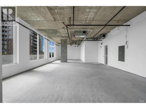 405 2992 Glen Drive, Coquitlam, BC 