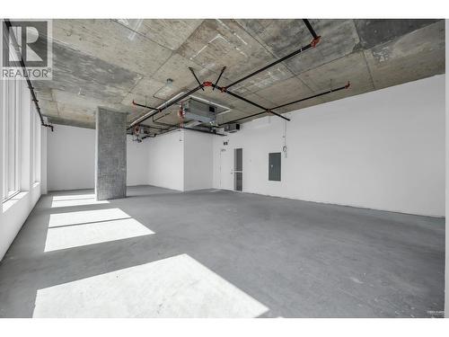 405 2992 Glen Drive, Coquitlam, BC 