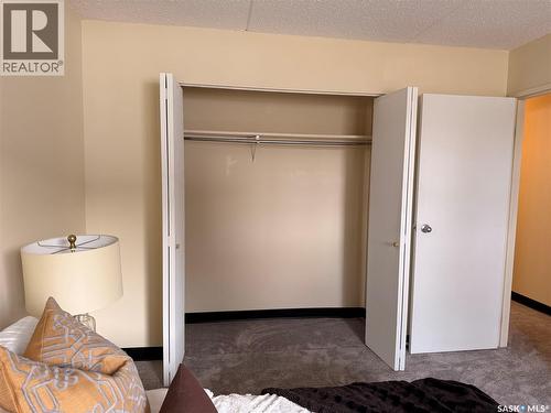 12 35 Centennial Street, Regina, SK - Indoor