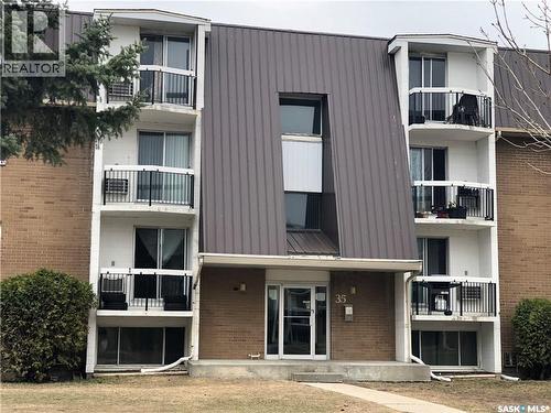 12 35 Centennial Street, Regina, SK - Outdoor
