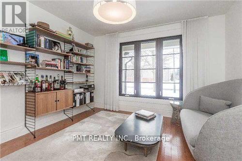 754 Dack Boulevard, Mississauga, ON - Indoor Photo Showing Living Room