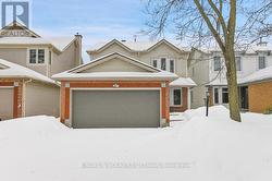 123 LONGSHIRE CIRCLE  Ottawa, ON K2J 4L1