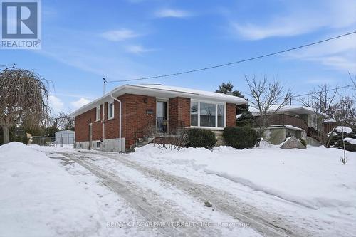 201 MANNING AVENUE  Hamilton, ON L9A 3G3