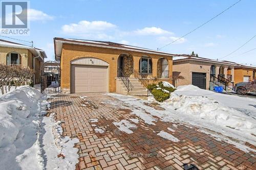 18 Ridley Drive, Hamilton, ON - Outdoor