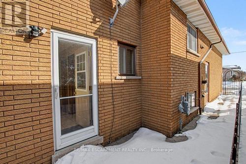 18 Ridley Drive, Hamilton, ON - Outdoor With Exterior