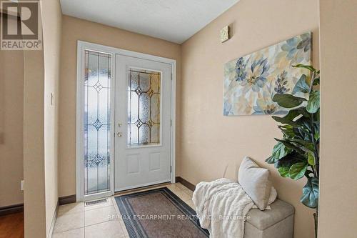 18 Ridley Drive, Hamilton, ON - Indoor Photo Showing Other Room