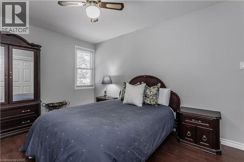 15 Ireson Road, Burlington, ON - Indoor Photo Showing Bedroom
