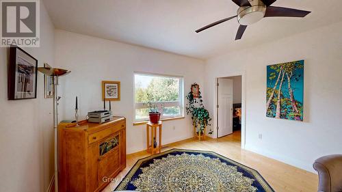 600417 Sideroad 50, Chatsworth, ON - Indoor Photo Showing Other Room