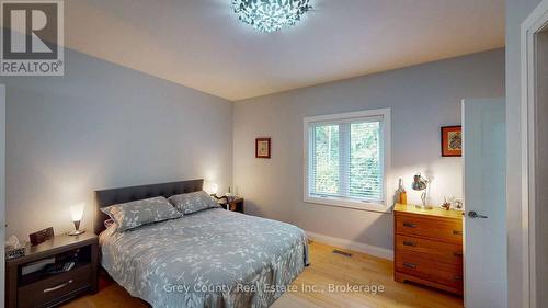 600417 Sideroad 50, Chatsworth, ON - Indoor Photo Showing Bedroom