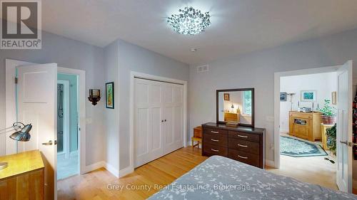 600417 Sideroad 50, Chatsworth, ON - Indoor Photo Showing Bedroom