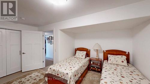 600417 Sideroad 50, Chatsworth, ON - Indoor Photo Showing Bedroom