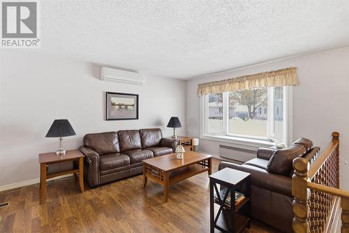 22 Taskar Dr, Sault Ste. Marie, ON - Indoor Photo Showing Living Room