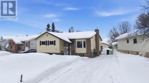 22 Taskar Dr, Sault Ste. Marie, ON - Outdoor With Facade