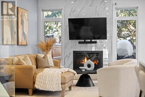 255 Avondale Avenue, Ottawa, ON - Indoor Photo Showing Living Room With Fireplace