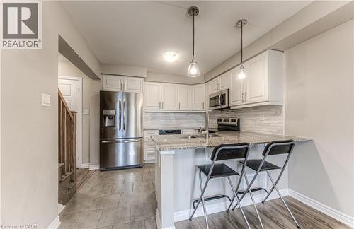 225 Netherby Lane, Kitchener, ON - Indoor Photo Showing Kitchen With Upgraded Kitchen