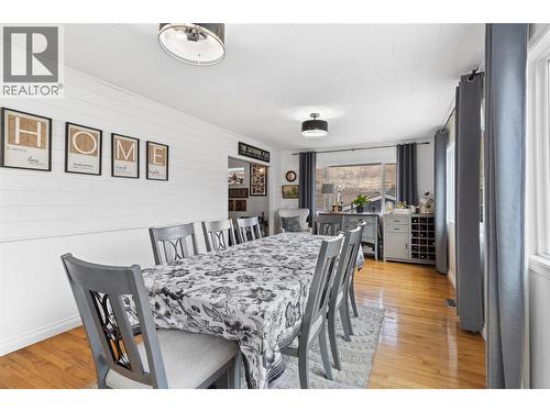 1886 Valleyview Drive, Kamloops, BC - Indoor Photo Showing Dining Room