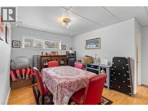 1886 Valleyview Drive, Kamloops, BC - Indoor Photo Showing Dining Room