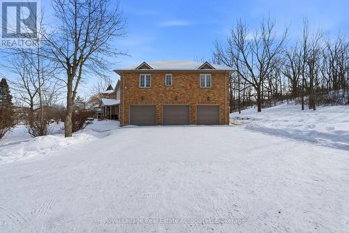 86 Ridge Road E, Grimsby, ON - Outdoor