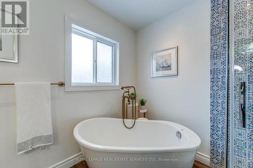 1452 Rimon Street, Mississauga, ON - Indoor Photo Showing Bathroom