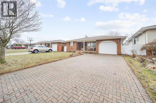 10682 KEATING CRESCENT  Windsor, ON N8R 1T5