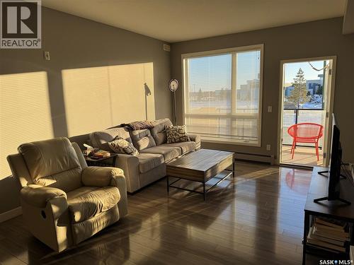 121 158 Pawlychenko Lane, Saskatoon, SK - Indoor Photo Showing Living Room
