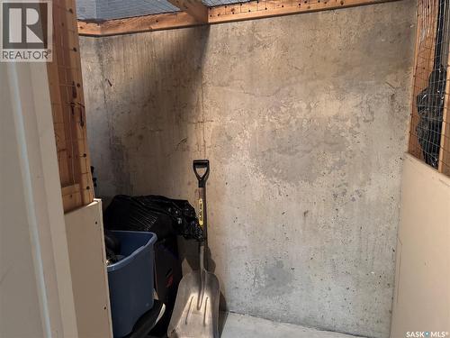 121 158 Pawlychenko Lane, Saskatoon, SK - Indoor