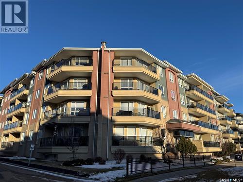 121 158 Pawlychenko Lane, Saskatoon, SK - Outdoor With Facade