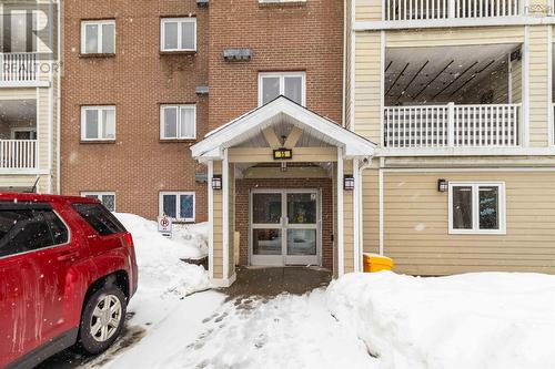 403 15 Langbrae Drive  Halifax, NS B3M 3W5