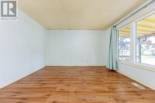 30 Cluthe Crescent, Kitchener, ON - Indoor Photo Showing Other Room