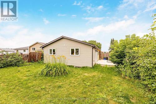 30 Cluthe Crescent, Kitchener, ON - Outdoor