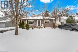 347 QUEEN MARY Drive  Oakville, ON L6K 3L7