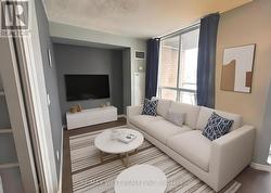 702 - 1150 PARKWEST PLACE  Mississauga, ON L5B 3K4