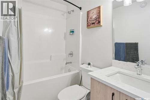 30 651 Dubois Crescent, Saskatoon, SK - Indoor Photo Showing Bathroom