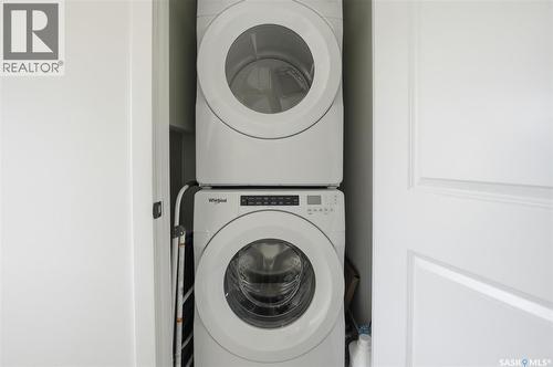 30 651 Dubois Crescent, Saskatoon, SK - Indoor Photo Showing Laundry Room