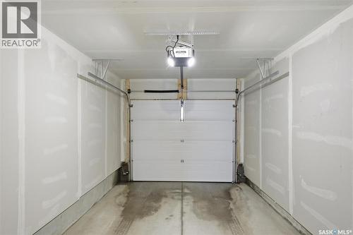 30 651 Dubois Crescent, Saskatoon, SK - Indoor Photo Showing Garage