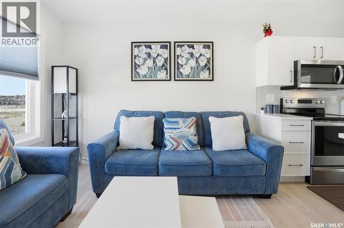 30 651 Dubois Crescent, Saskatoon, SK - Indoor