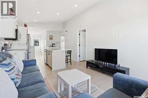 30 651 Dubois Crescent, Saskatoon, SK - Indoor Photo Showing Living Room