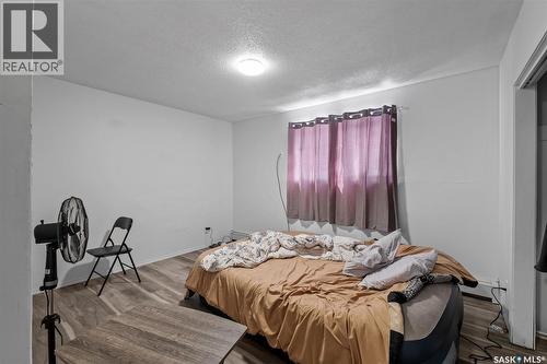 419 9Th Street E, Prince Albert, SK - Indoor Photo Showing Bedroom