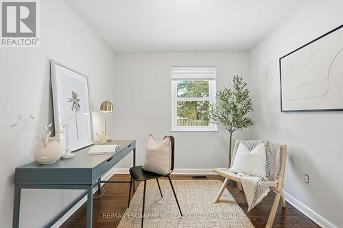 15 Mulock Avenue, Hamilton, ON - Indoor Photo Showing Other Room