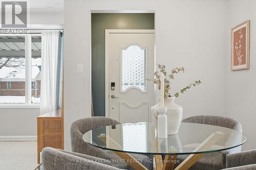 15 Mulock Avenue, Hamilton, ON - Indoor Photo Showing Other Room