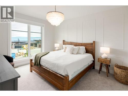 1131 Collinson Court, Kelowna, BC - Indoor Photo Showing Bedroom