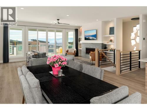 1131 Collinson Court, Kelowna, BC - Indoor Photo Showing Living Room With Fireplace