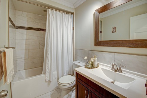 Salle de bains - 51 Rue Desbarats, Kirkland, QC - Indoor Photo Showing Bathroom