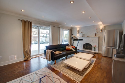 Salle familiale - 51 Rue Desbarats, Kirkland, QC - Indoor